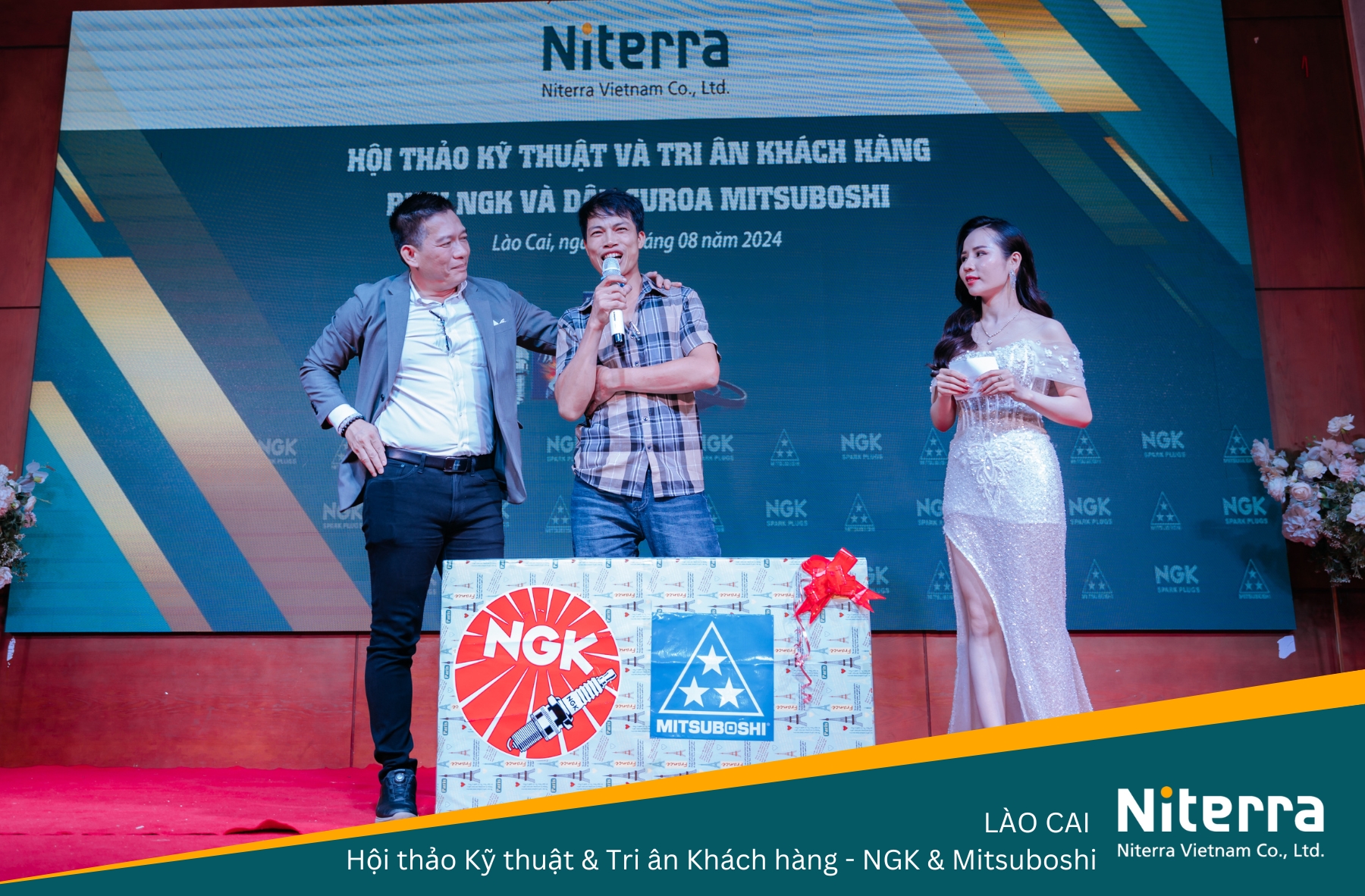 Niterra chào đón khách mời Lào Cai đến với hội thảo kỹ thuật về bugi và dây Curoa