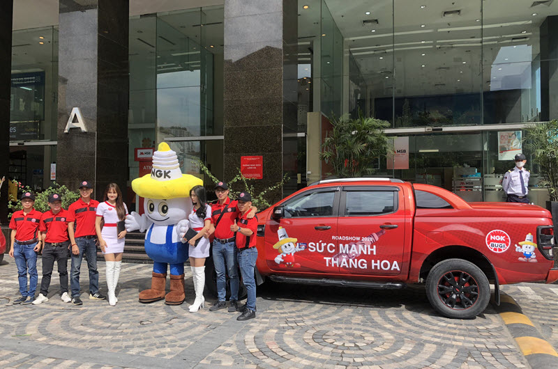 ROADSHOW NGK OFFICIALLY LAUNCHED ON THE FIRST DAY IN HANOI