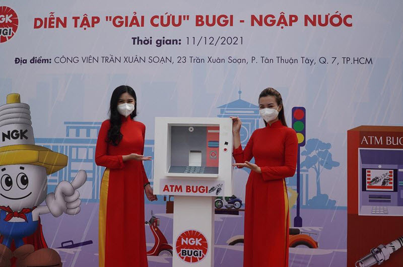 "RESCUE SPARK PLUGS" - A RESPONSE SOLUTION TO HELP VEHICLES OVERCOME ENGINE STALLS CAUSED BY FLOODING