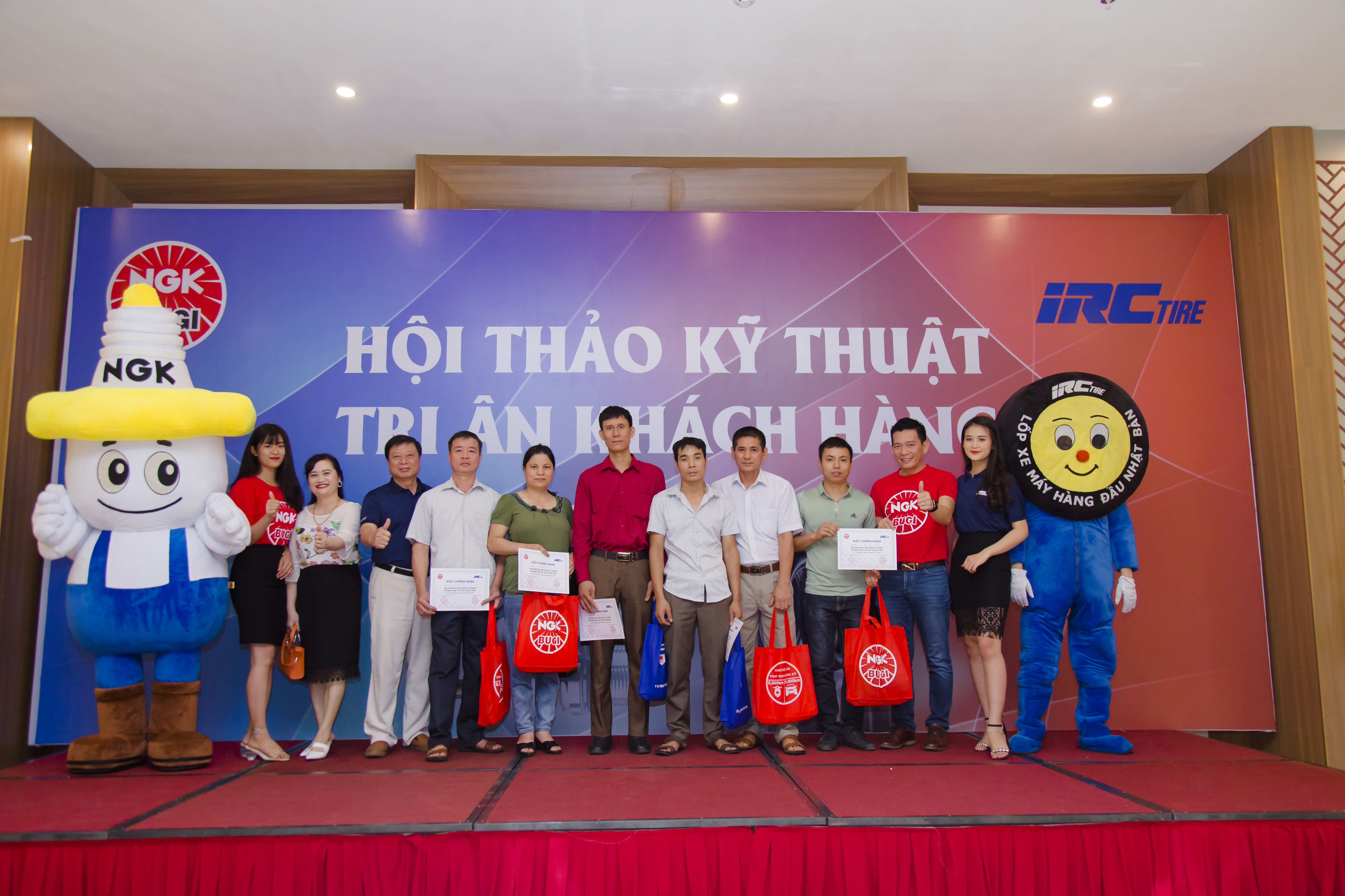 Tuyên Quang - Hội thảo kỹ thuật và tri ân khách hàng NGK-IRC