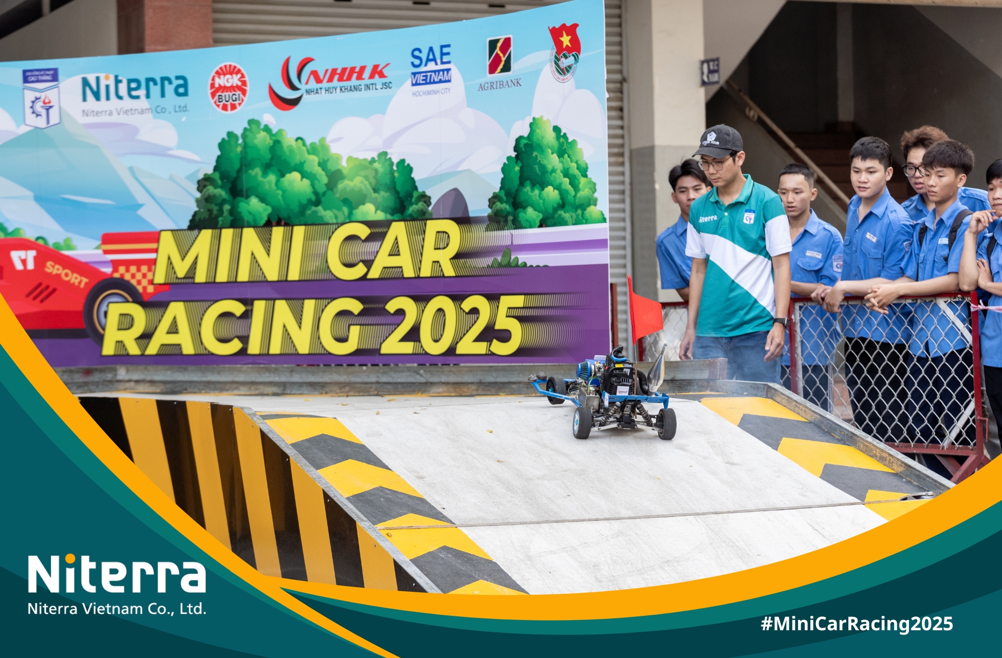 Những chiếc xe sẽ trải nghiệm cung đường đầy thử thách trước khi về đích.